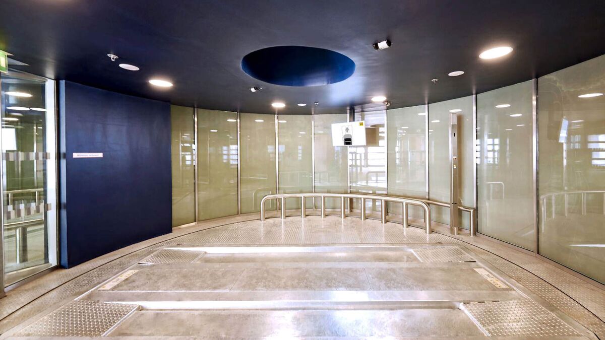 Espacio con una plataforma de aparcamiento