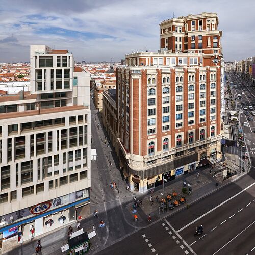 Vista aérea del edificio Gran Vía Capital en Madrid