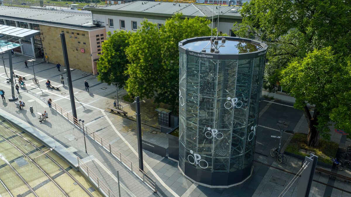 Vista aérea del Bikesafe en la estación central de Heilbronn