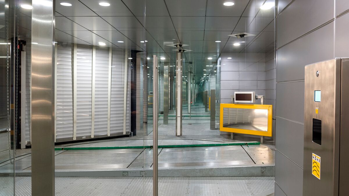 Parking system from the inside