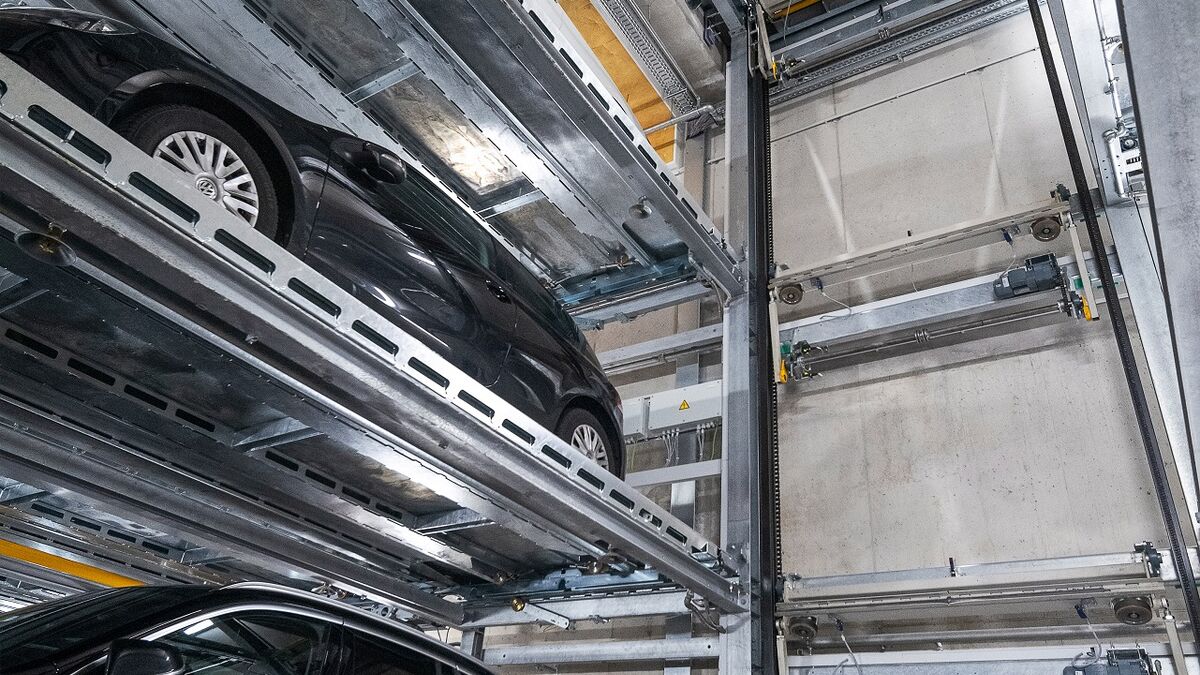 Parking system from the inside
