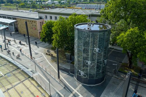 Vista aérea del Bikesafe en la estación central de Heilbronn
