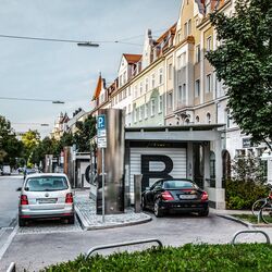 woehr-multiparker740-carparkingsystem-autoparksystem-muenchendonnersbergerstrasse.jpg